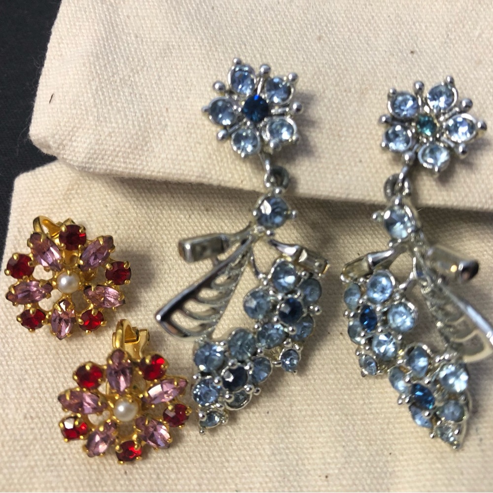Vintage CLIP ON screw back rhinestone earrings two pair